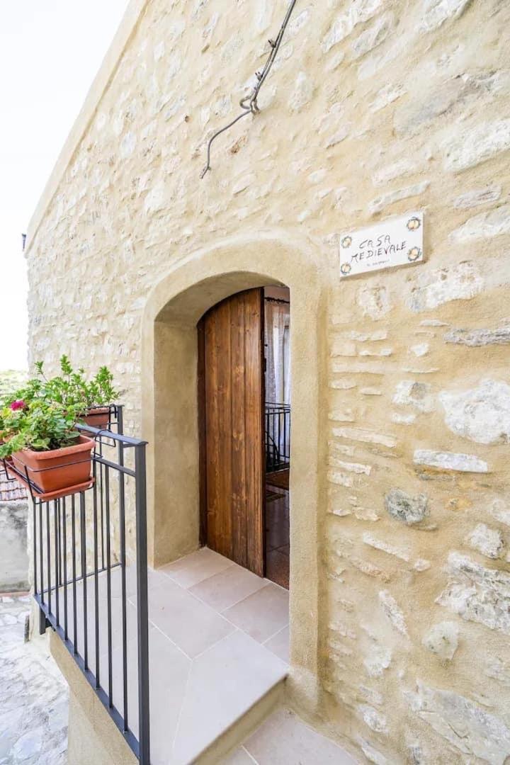 Casa Castello Hotel Rocca Imperiale Buitenkant foto