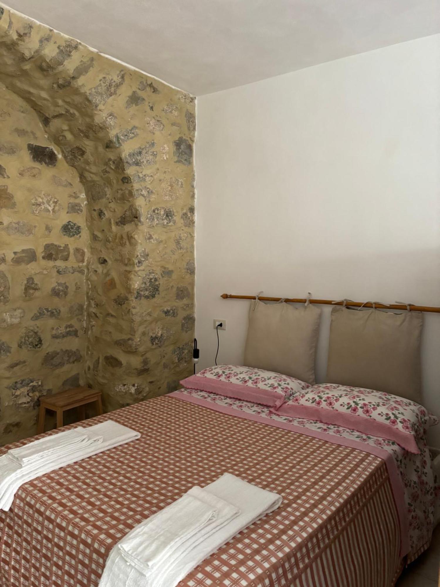 Casa Castello Hotel Rocca Imperiale Buitenkant foto
